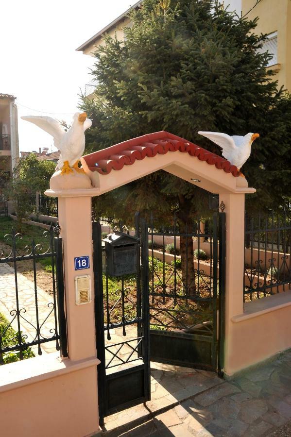 Eagle'S Family Apartment Kalampaka Экстерьер фото